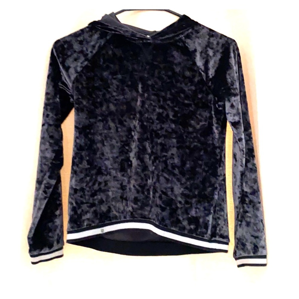 Arizona black crushed velvet style sweatshirt.